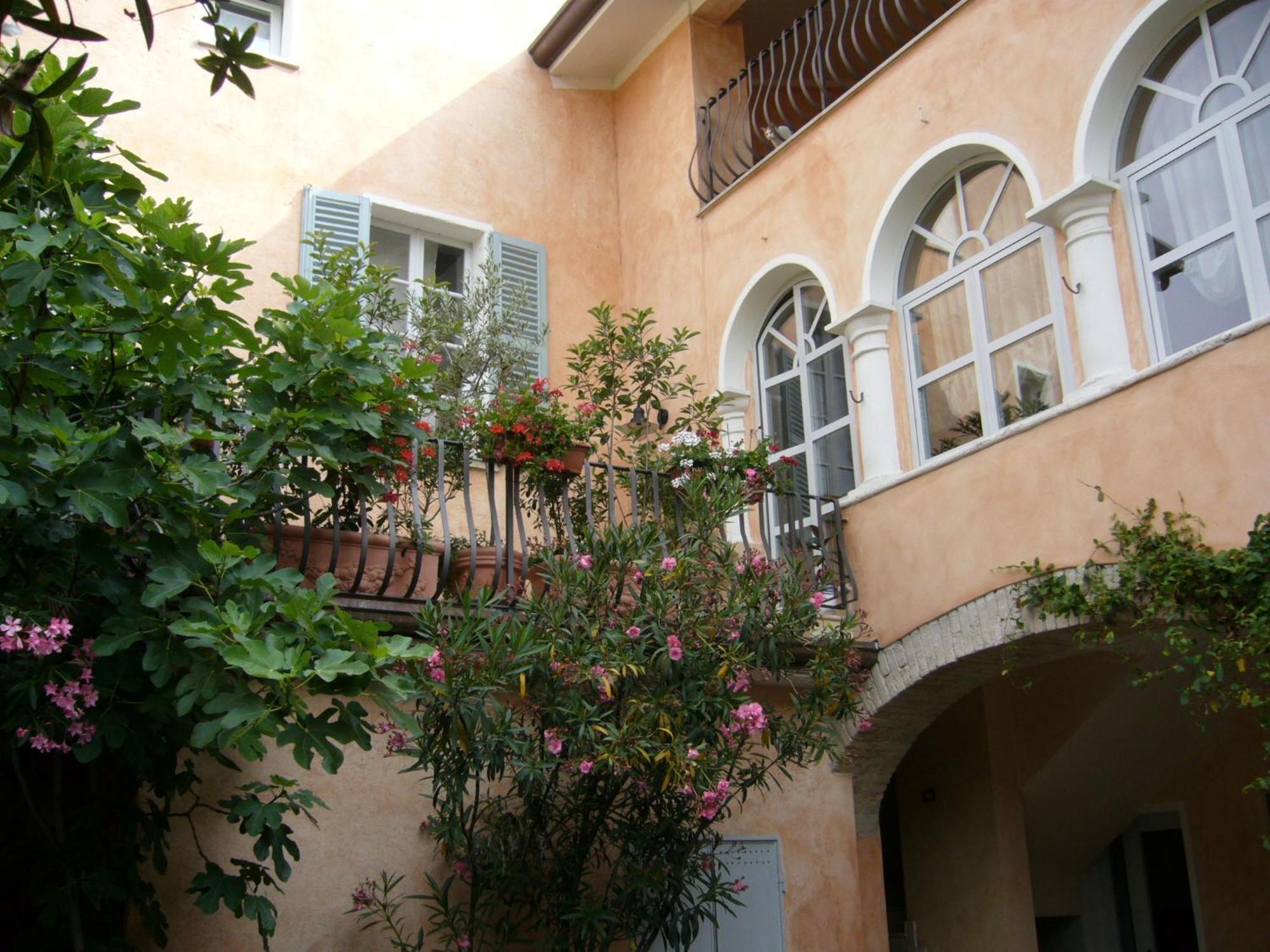 Bed & Breakfast Belfiore Lonato Exterior photo